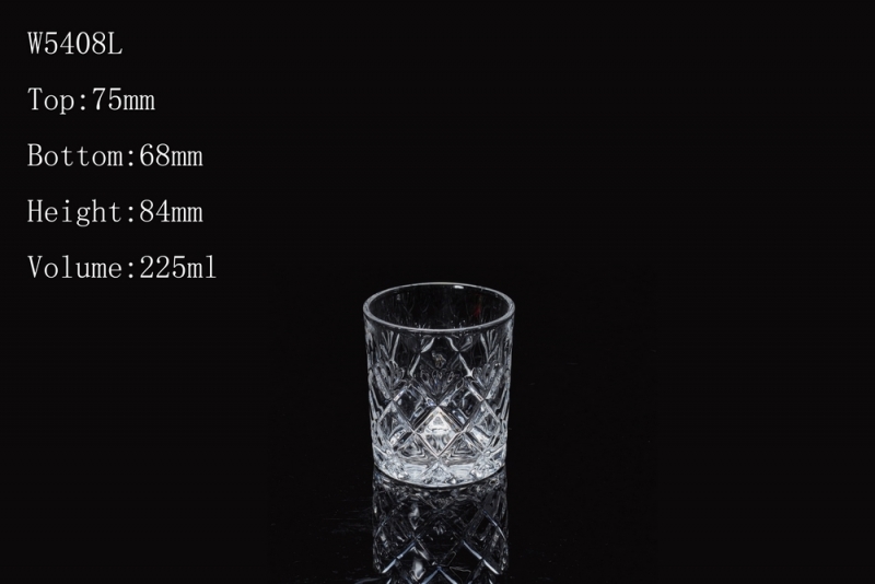 玻璃杯廠家告訴你如何鑒別無鉛玻璃杯